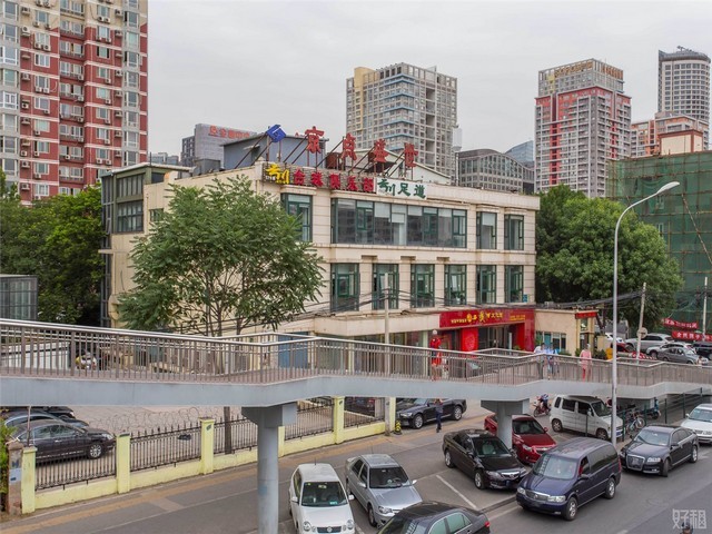 数控扣压机销售方法